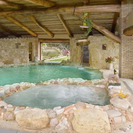 Villa Sleeps 13 Pool Air Con Wifi