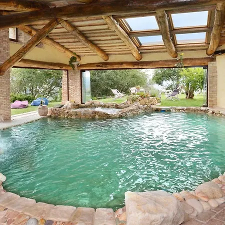 Sleeps 13 Pool Air Con Wifi *