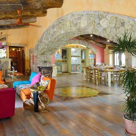 Villa Sleeps 13 Pool Air Con Wifi Guardea